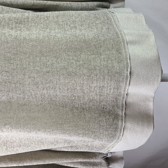 Gimmicks by BKE Blouse - Picture 5 of 16